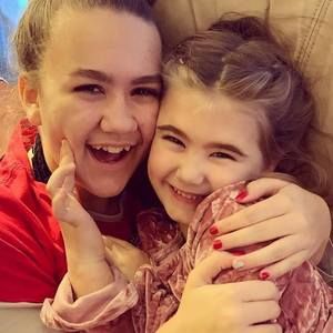 Meet your Posher, Aurora